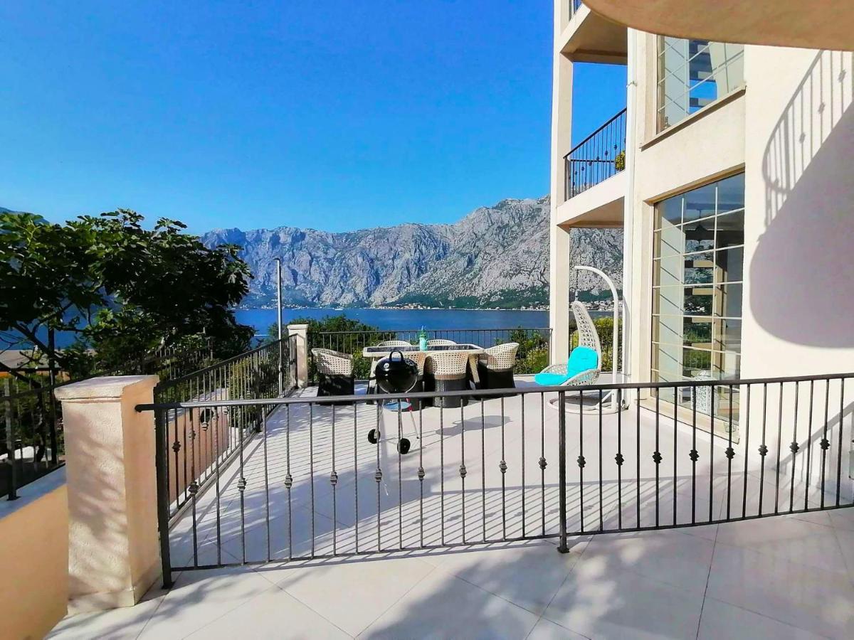 Blue Bay 2 Bedroom Apartment Prčanj Zewnętrze zdjęcie